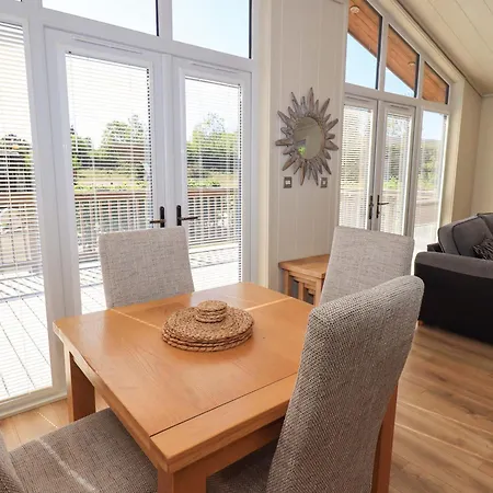 Kingfisher * Skipton